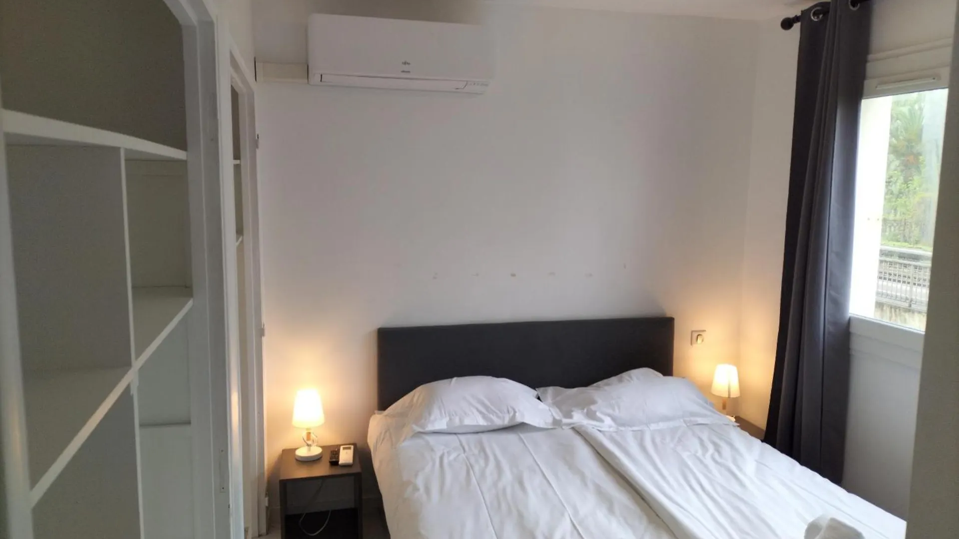 Residence Le Serra A2 Juan-les-Pins France